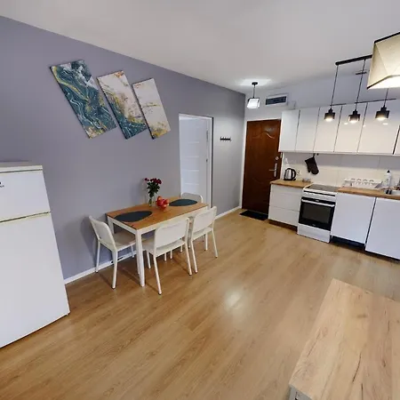 Crystal Vi Apartman