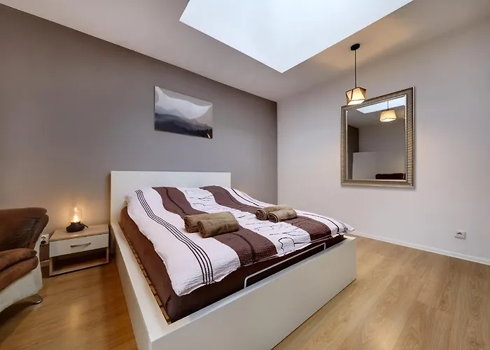 Crystal Vi * קטוביץ